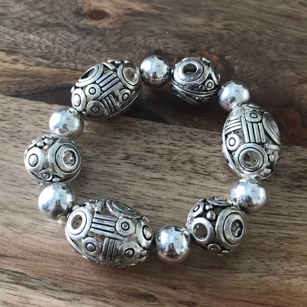 Fun contemporary bracelet. 